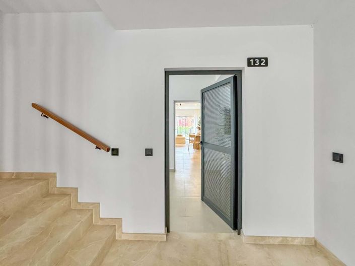 Image No.61-2 Bed Apartment for sale