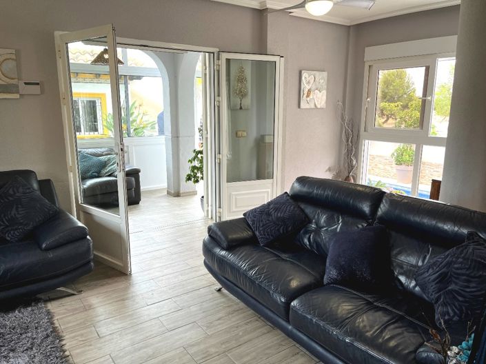 Image No.12-4 Bed Villa for sale