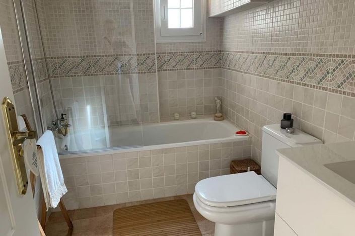 Image No.9-3 Bed Apartment for sale