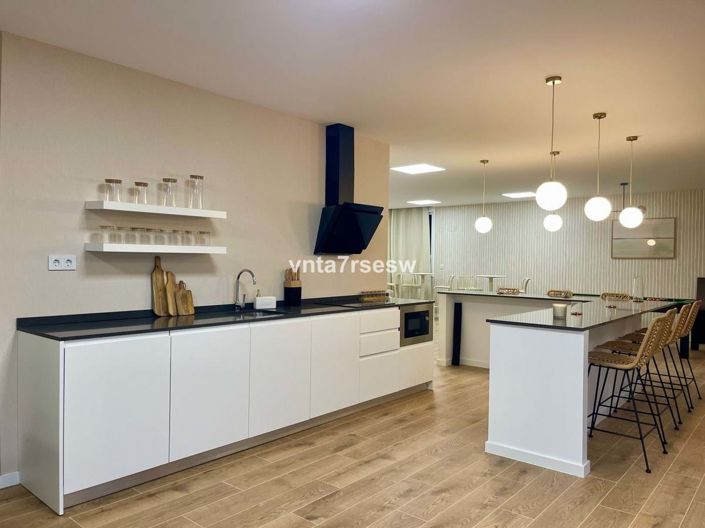 Image No.35-3 Bed Townhouse for sale