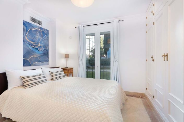 Image No.12-3 Bed Apartment for sale