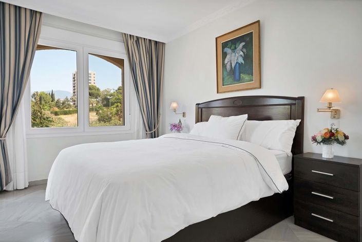 Image No.12-3 Bed Townhouse for sale