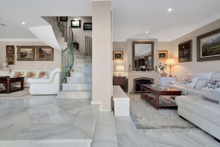 Image No.41-3 Bed Townhouse for sale