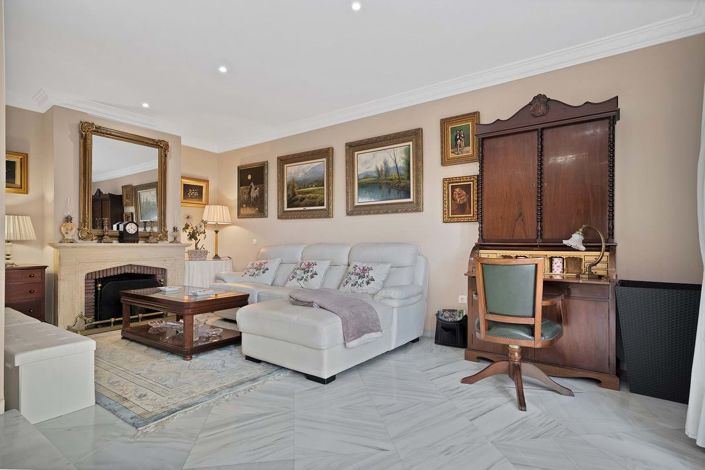 Image No.44-3 Bed Townhouse for sale