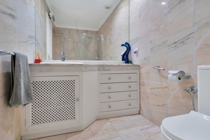 Image No.66-3 Bed Townhouse for sale