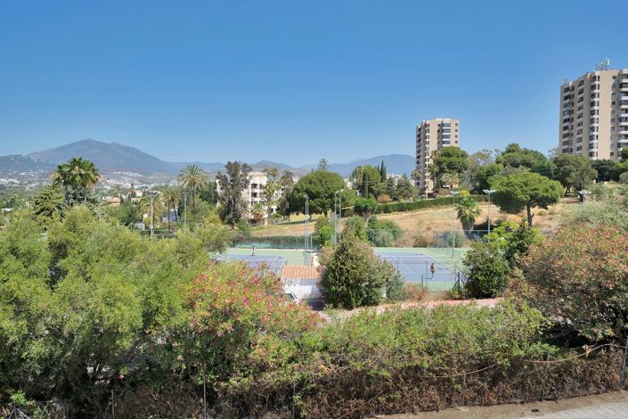 Image No.77-3 Bed Townhouse for sale