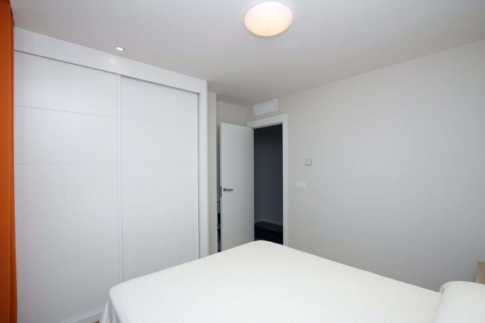 Image No.41-3 Bed Apartment for sale