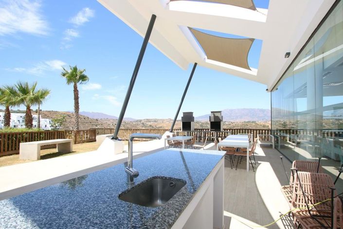 Image No.80-3 Bed Apartment for sale