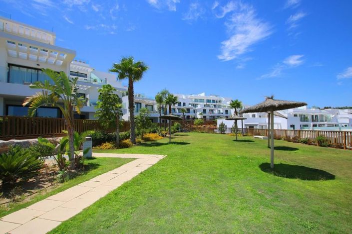 Image No.87-3 Bed Apartment for sale