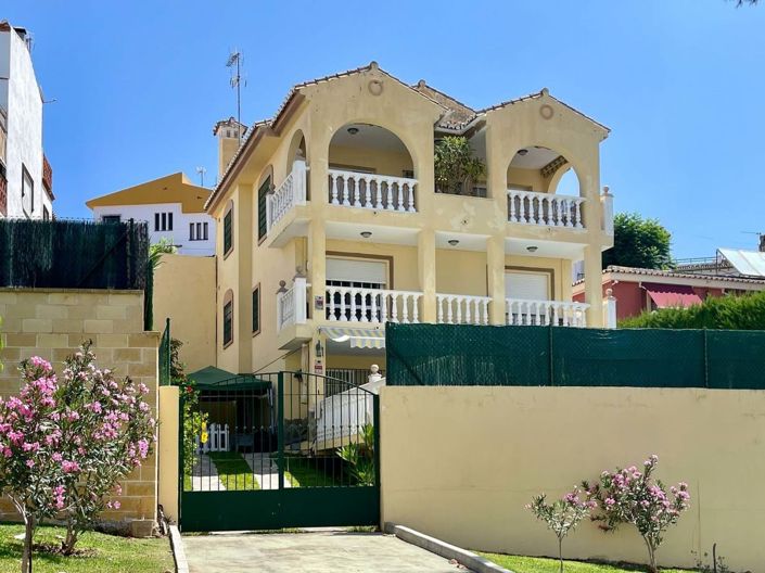 Image No.1-Villa de 4 chambres à vendre à Mijas Costa