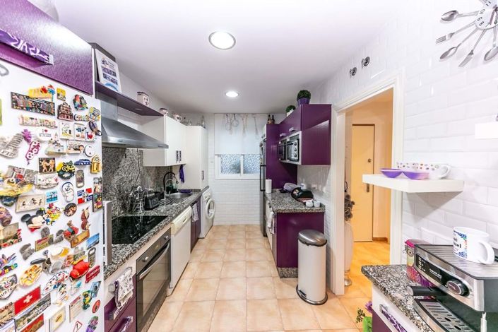 Image No.13-3 Bed Townhouse for sale