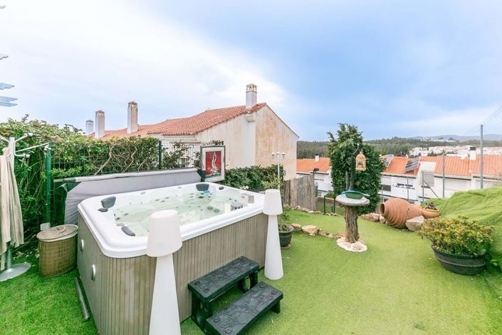 Image No.26-3 Bed Townhouse for sale