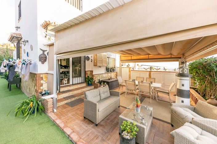 Image No.3-3 Bed Townhouse for sale