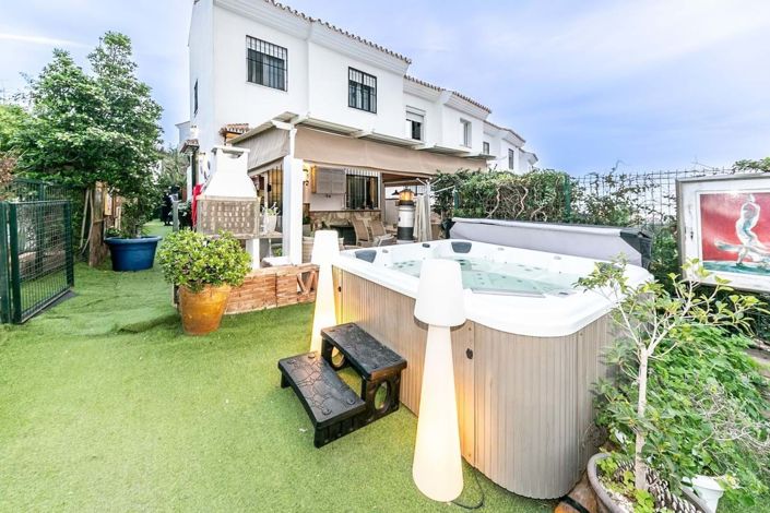 Image No.30-3 Bed Townhouse for sale