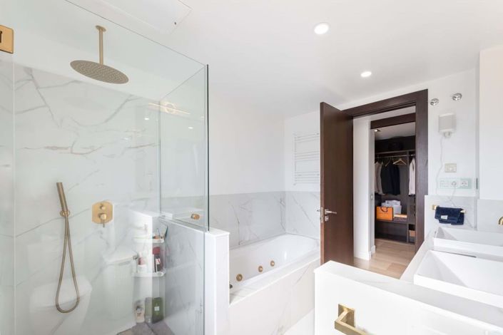 Image No.28-2 Bed Apartment for sale