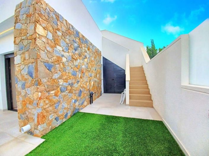 Image No.4-3 Bed Villa for sale