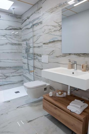 Image No.69-3 Bed Villa for sale