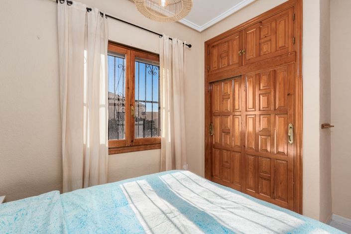 Image No.19-3 Bed Villa for sale