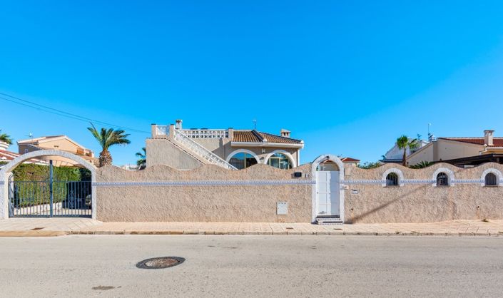 Image No.35-3 Bed Villa for sale