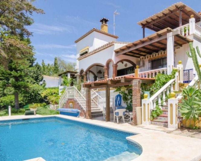 Image No.1-Villa de 4 chambres à vendre à Mijas Costa