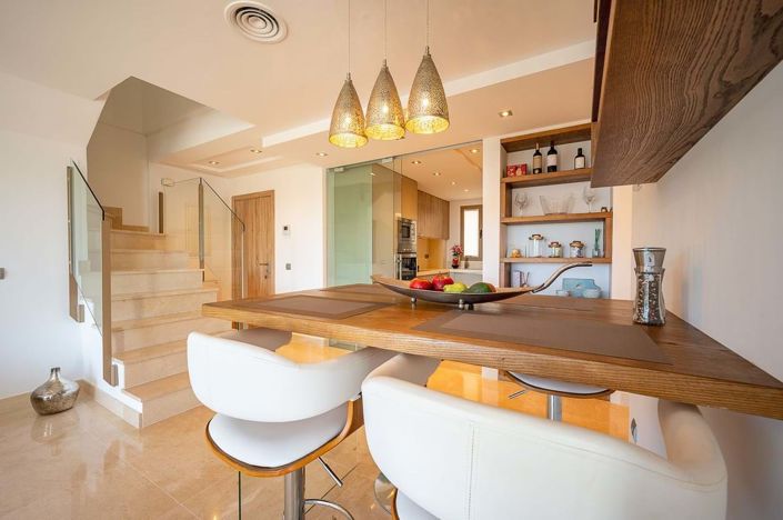 Image No.11-3 Bed Apartment for sale