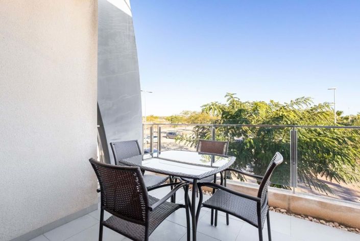 Image No.3-2 Bed Apartment for sale