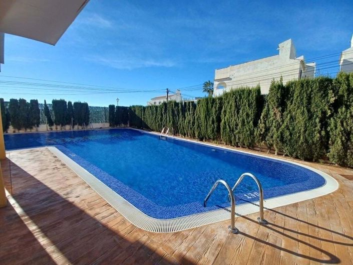 Image No.24-3 Bed Apartment for sale