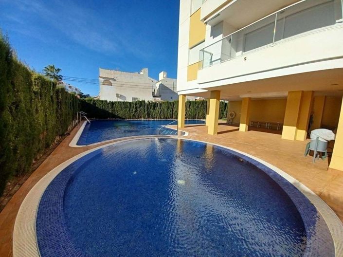 Image No.25-3 Bed Apartment for sale