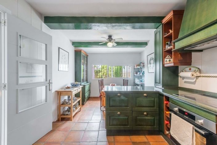 Image No.12-Maison de ville de 4 chambres à vendre à Estepona