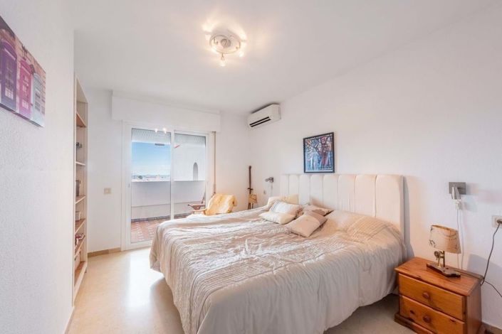 Image No.21-Maison de ville de 4 chambres à vendre à Estepona