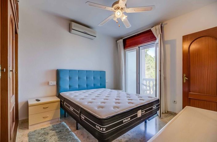 Image No.37-4 Bed Villa for sale