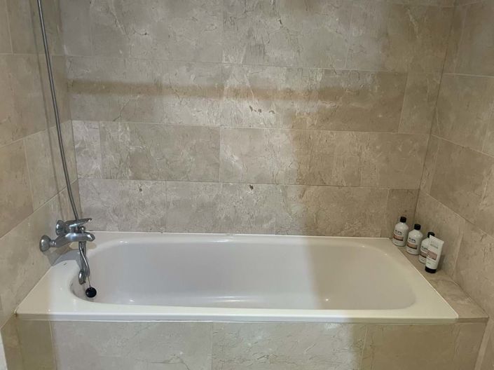 Image No.25-2 Bed Apartment for sale