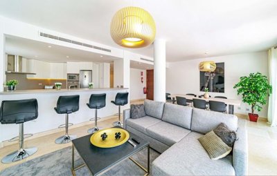 1447-527816-78d1f4f8b6655591b02d22fabb36a692d