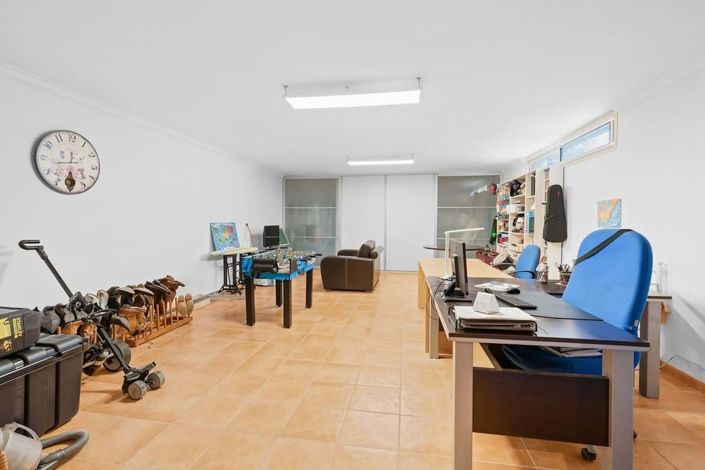 Image No.18-Maison de ville de 4 chambres à vendre à Estepona