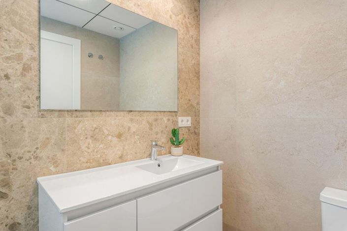 Image No.21-3 Bed Villa for sale