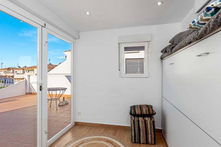 Image No.14-3 Bed Villa for sale