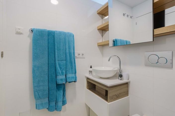 Image No.12-2 Bed Apartment for sale