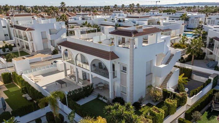 Image No.33-2 Bed Apartment for sale