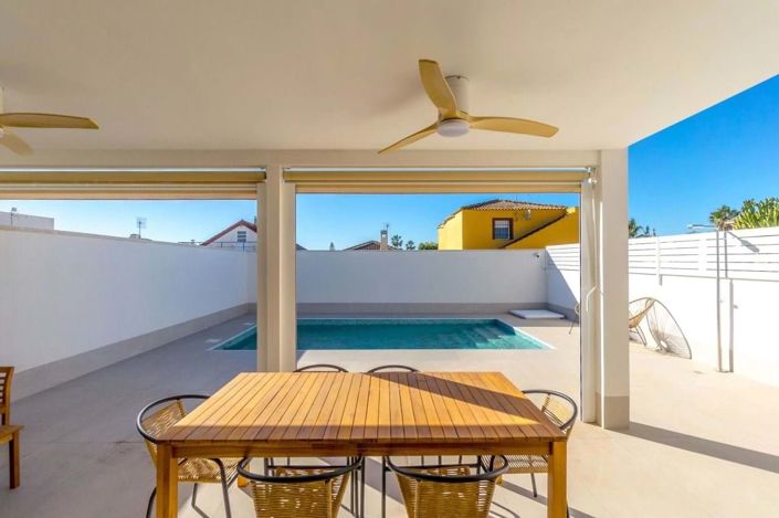 Image No.3-3 Bed Villa for sale