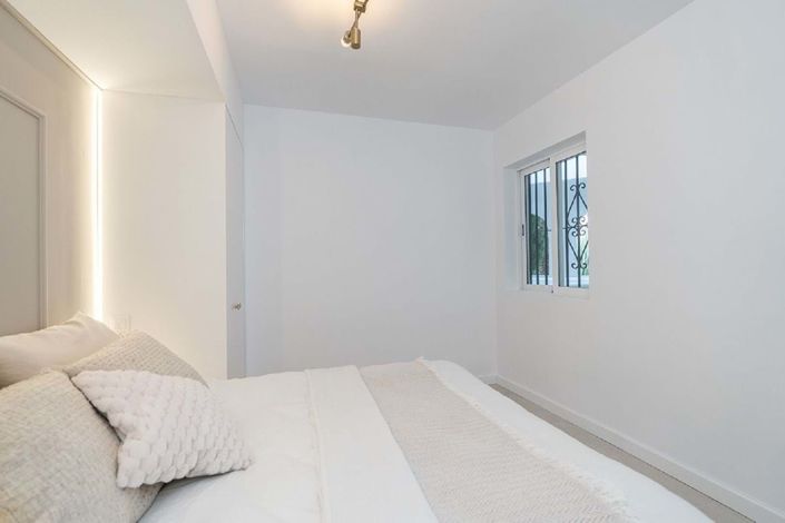 Image No.23-3 Bed Penthouse for sale