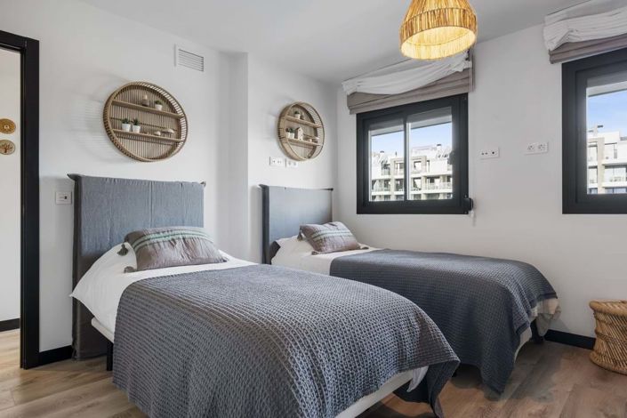 Image No.22-3 Bed Apartment for sale