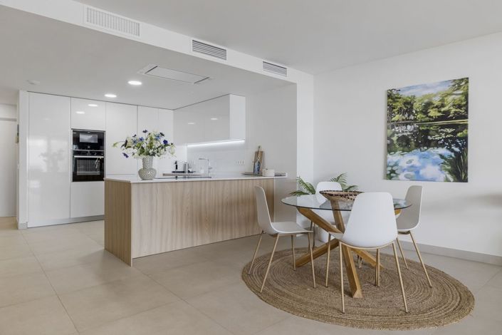 Image No.11-3 Bed Apartment for sale