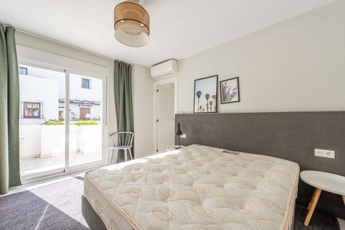 Image No.11-3 Bed Townhouse for sale