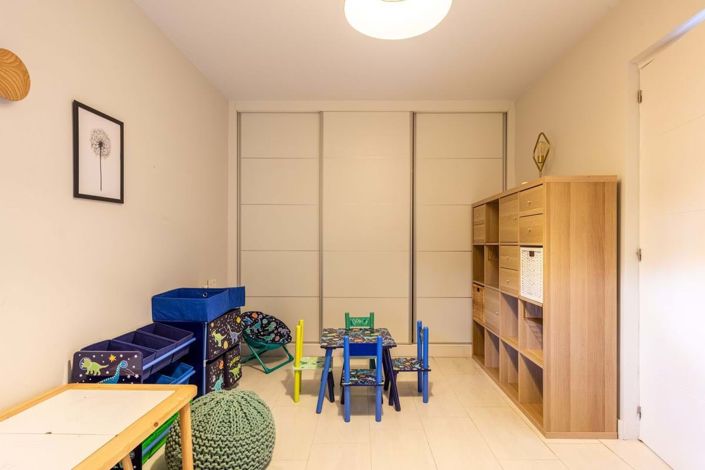 Image No.14-3 Bed Townhouse for sale