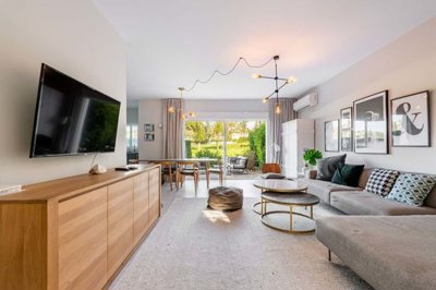 1447-528247-78d1f4f8b6655591b02d22fabb36a692d