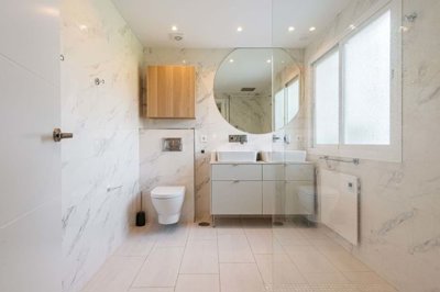 1447-528247-78d1f4f8b6655591b02d22fabb36a692d