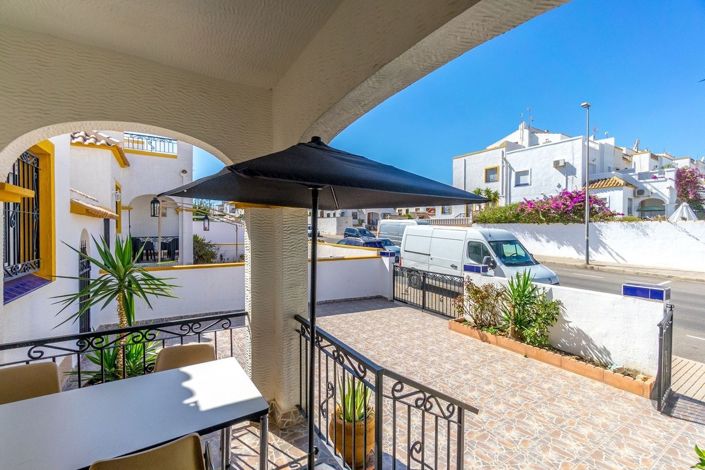 Image No.25-3 Bed Townhouse for sale