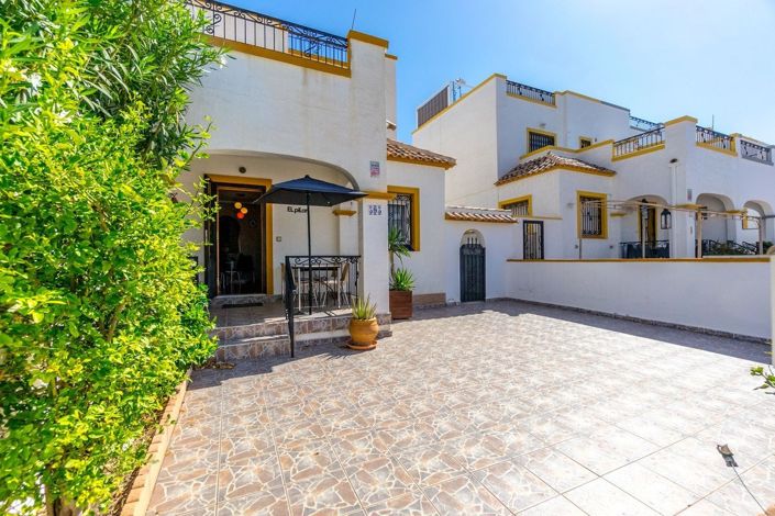 Image No.29-3 Bed Townhouse for sale