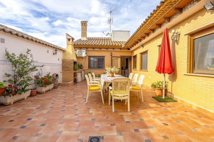 Image No.1-Villa de 4 chambres à vendre à Pilar de la Horadada
