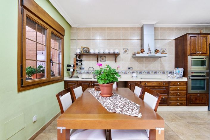 Image No.5-4 Bed Villa for sale